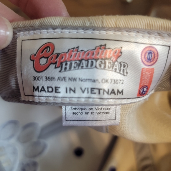 UW Huskies Baseball Hat New - Picture 4 of 5